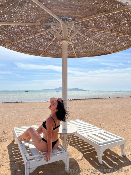 Jasminelive star naked pics