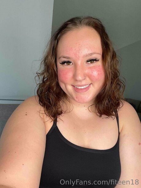 Bisexualcollegegirl art model archive