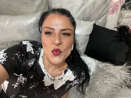 Prettyprincess220 pornstar top img