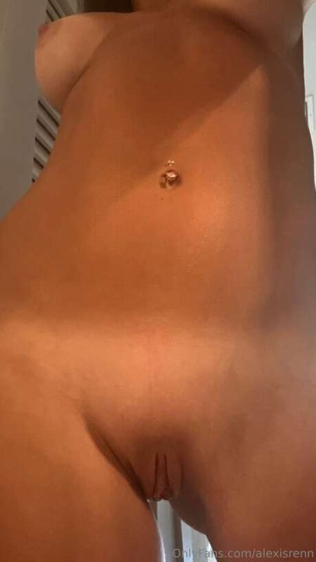 Alexisrenn high quality pornstar photos