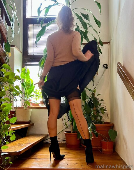 Malinawhispers nudes model photos