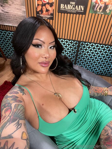 Connperignon actress photos