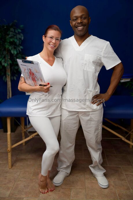 Massagemistress hot model pics