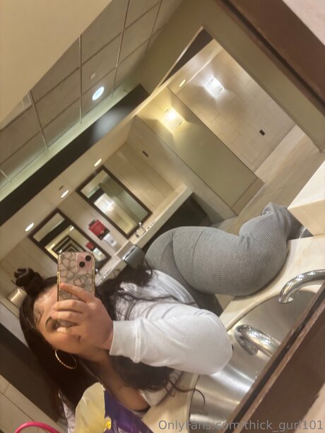 Thick Gurl101 best actress pictures