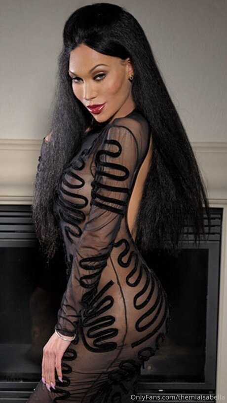Themiaisabella pornstar exclusive images