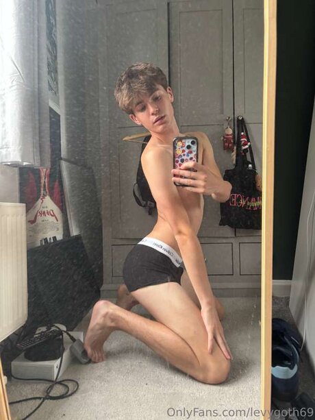 Levygoth69 sex pornstar galleries