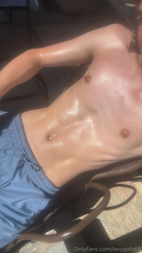 Levygoth69 hot model pic