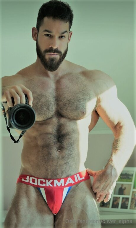 Oliver Alpha star top img