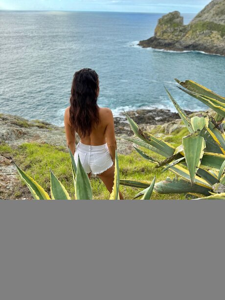 Breasts In Nature Free hot star images