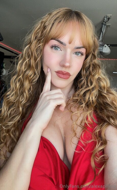 Alexapilling pornstar beautiful pic