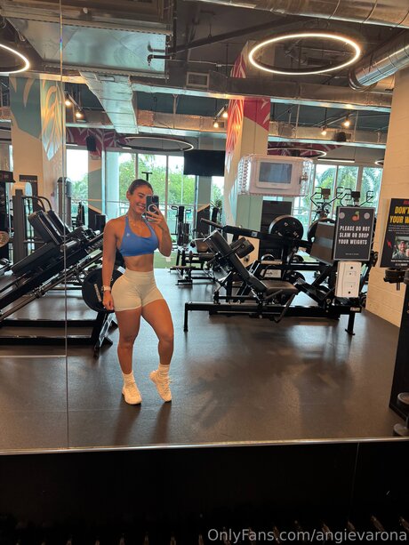 Angievarona beautiful star image