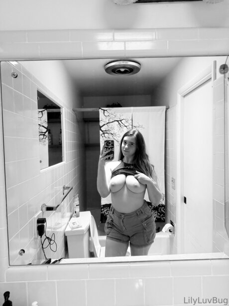 Babyyraisin sex model pictures