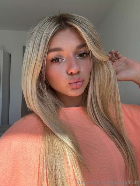 Abigaillutz pornstar free pictures