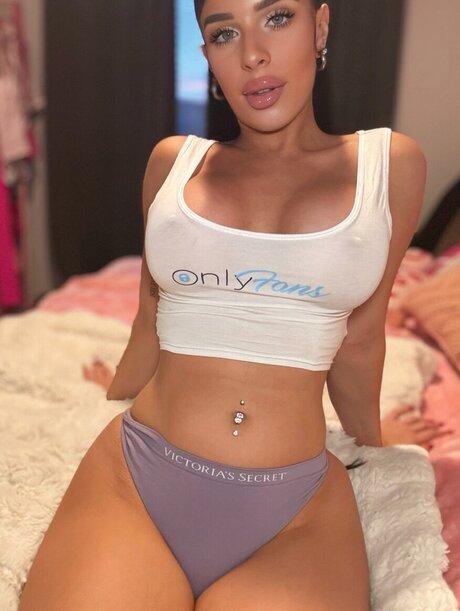 Alexmackxxx nudes actress image