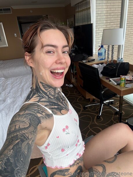 Thedesperateone pretty pornstar image