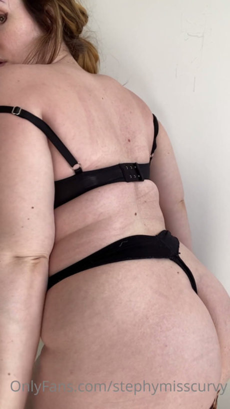 _Stephy Miss Curvy Quick photo