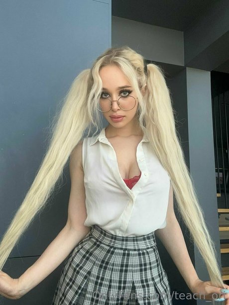 Origami Light pornstar art pic