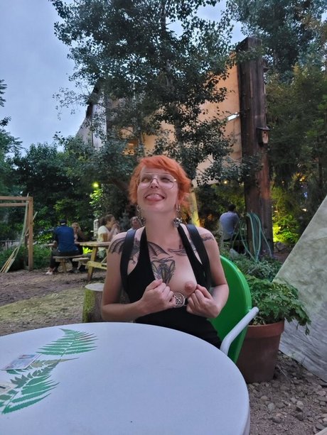 Faebelle hot actress pic