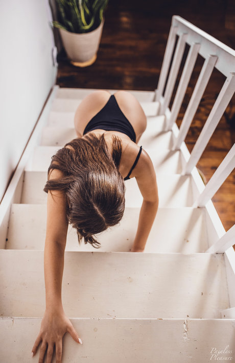 Violet Lee_ nice pornstar image