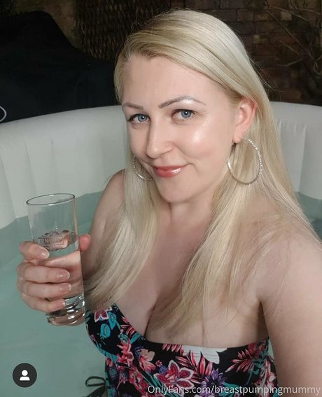 Corrine Marie Hounslow_ beautiful actress galleries