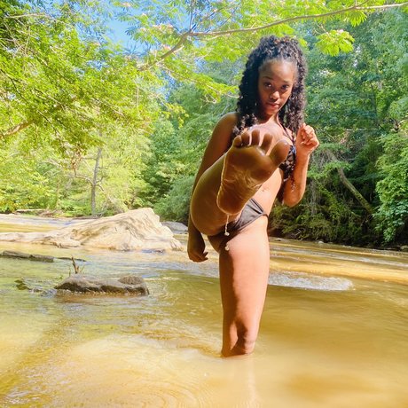 Little Me porn model pic