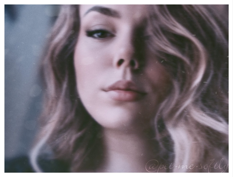 Pet Me Softly star galleries