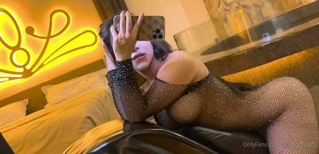 Antonella Moretti nude pornstar image