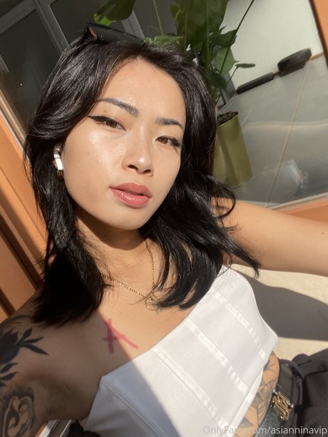 Asianninavip model perfect photos