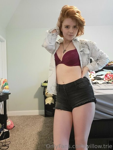 Willow Trie best actress pictures