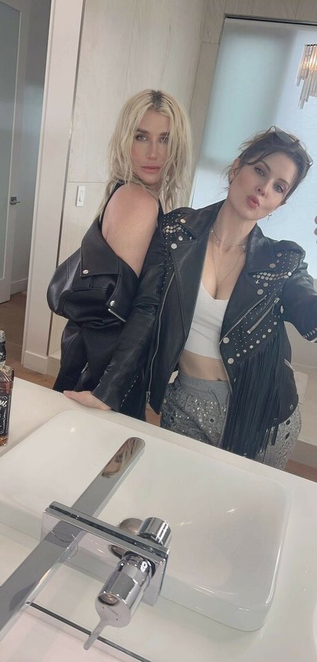 asian brunette onlyfans hot porn archive