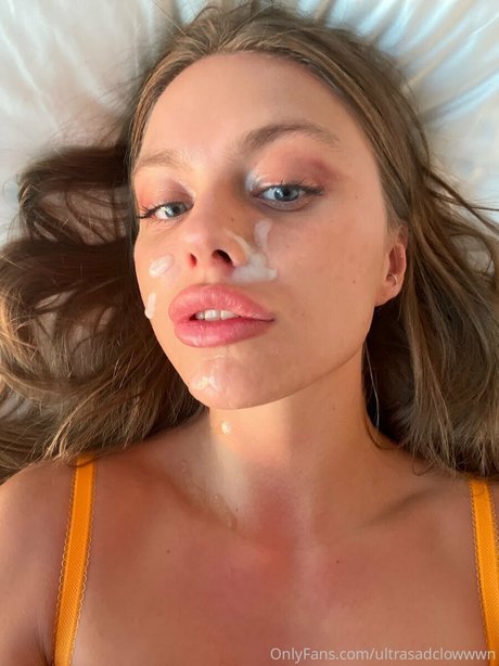 Ultrasadclowwwn art actress photos