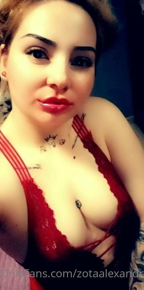zotaalexandra hot star galleries