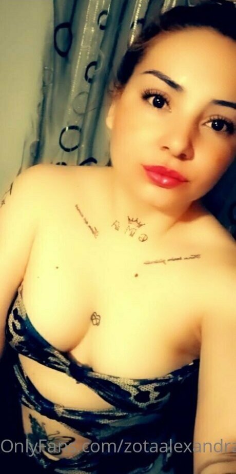 zotaalexandra model top gallery