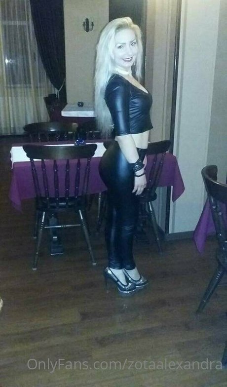 zotaalexandra model sex pictures