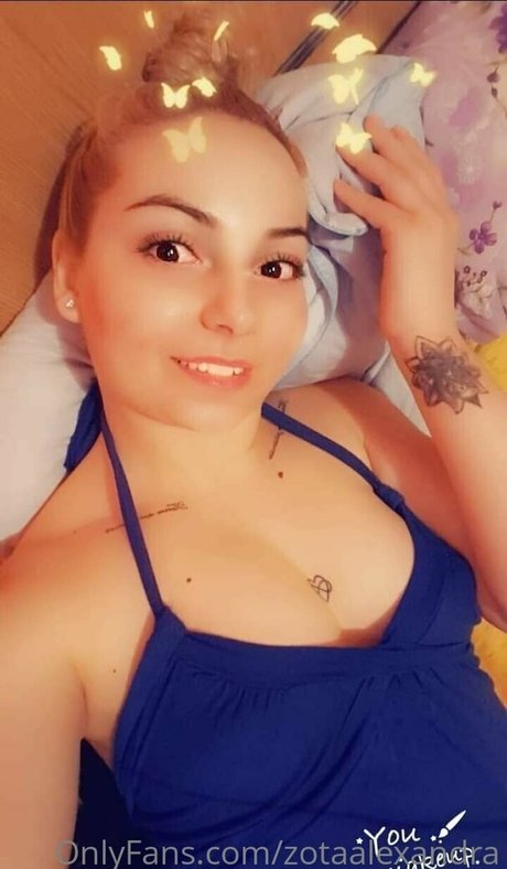 zotaalexandra star sexy pic