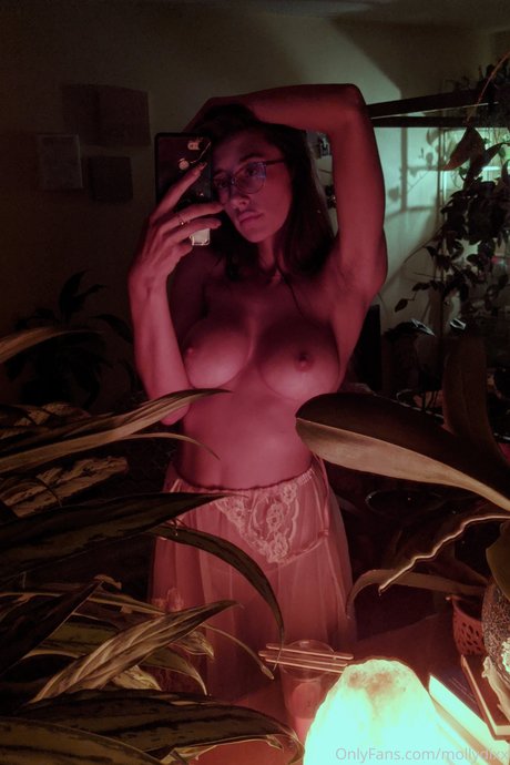 Molly Dixx star sexy archive