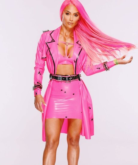 Natalie Eva Marie perfect star images