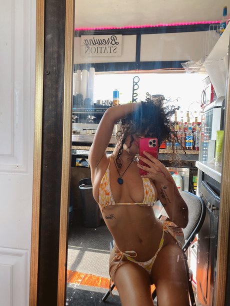 influencer girls onlyfans exclusive img