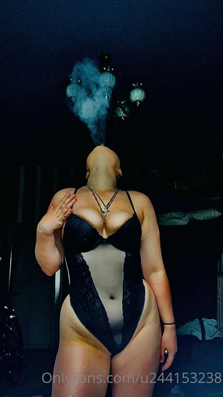 Zhanette exclusive model picture