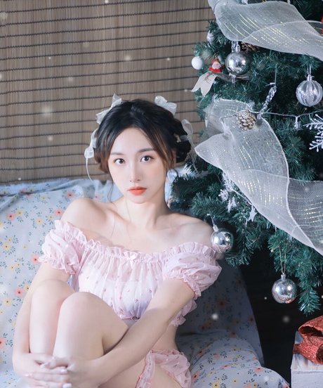 thai teen onlyfans pornographic picture