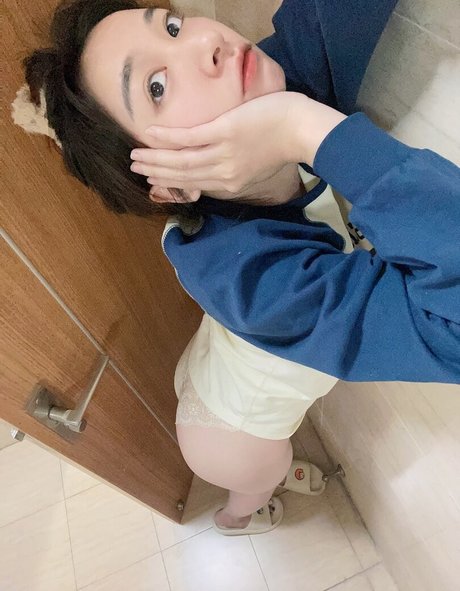 Inshy porn actress photo