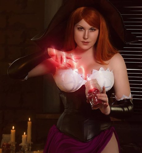 Zyunka Cosplay sexy star photos