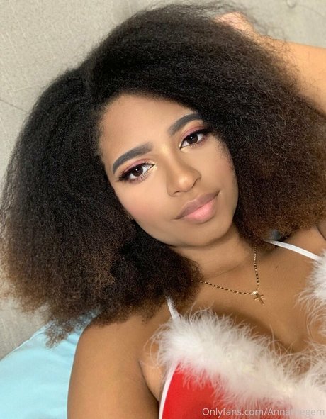 annathegem hot model photos