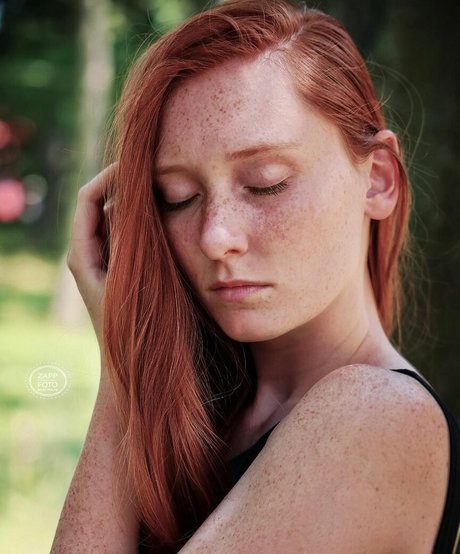 zrziii98 model nude image