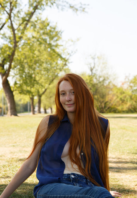 zrziii98 actress photo