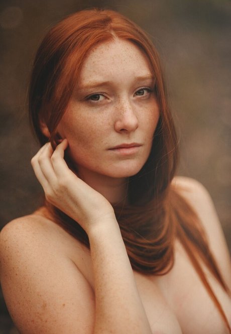 zrziii98 naked actress images