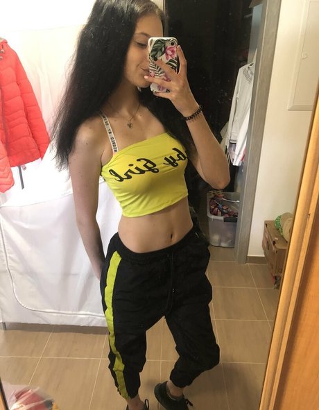 zuzaninka1 pornographic actress image