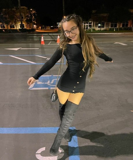 male asian onlyfans beautiful pictures