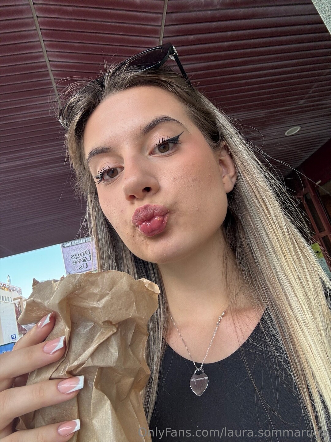 Laura Sommaruga star exclusive pic