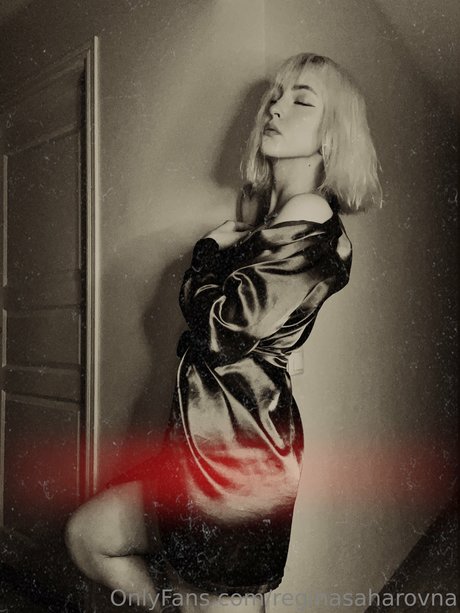 blonde shemale onlyfans free sexy pics